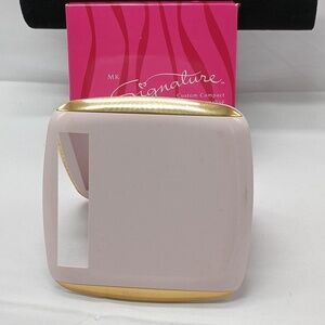 Mary Kay Custom Compact (NEW)